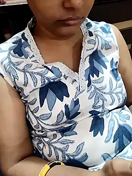 Diya 143 online show from 10-26-25, 06:14