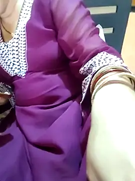 Snapshot of Diya_143 chatting on 07-02-26, 06:41 Diya 143 online show from 07-02-26, 06:41