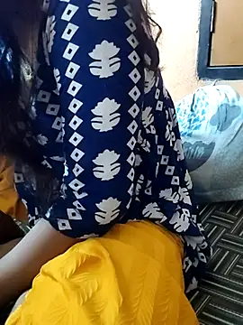 Snapshot of Diya_143 chatting on 07-04-26, 05:02 Diya 143 online show from 07-04-26, 05:02