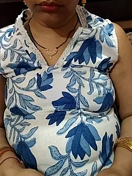 Snapshot of Diya_143 chatting on 07-05-26, 04:25 Diya 143 online show from 07-05-26, 04:25