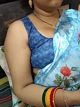 Snapshot of Diya_143 chatting on 07-24-26, 06:00 Diya 143 online show from 07-24-26, 06:00