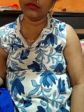 Snapshot of Diya_143 chatting on 07-27-26, 07:04 Diya 143 online show from 07-27-26, 07:04