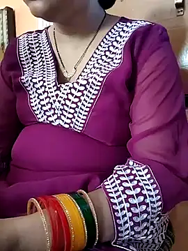 Snapshot of Diya_143 chatting on 07-28-26, 04:19 Diya 143 online show from 07-28-26, 04:19