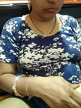 Snapshot of Diya_143 chatting on 07-30-26, 02:27 Diya 143 online show from 07-30-26, 02:27