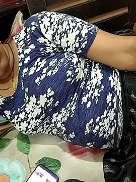 Snapshot of Diya_143 chatting on 07-31-26, 06:29 Diya 143 online show from 07-31-26, 06:29