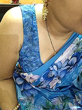 Snapshot of Diya_143 chatting on 08-04-26, 05:37 Diya 143 online show from 08-04-26, 05:37