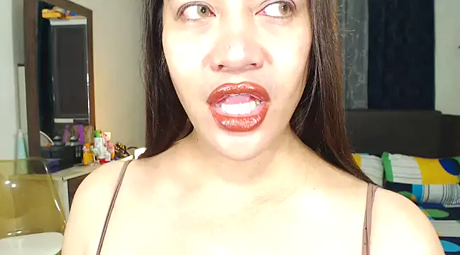 HugeKatarinaTS online show from 02-13-25, 08:34