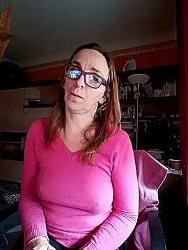 Dettybitch40 online show from 10-27-25, 08:07