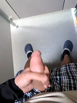 Snapshot of jungerbummser23 chatting on 10-14-25, 08:48 jungerbummser23 online show from 10-14-25, 08:48