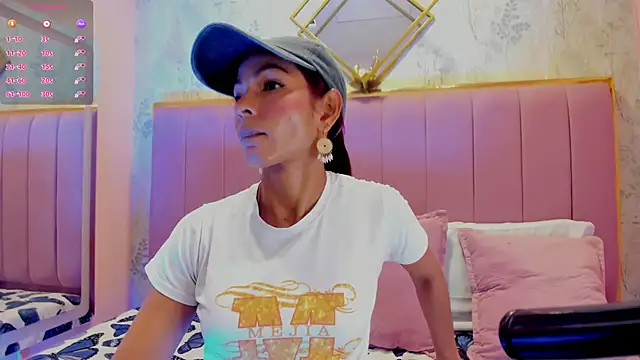 HannaPetit online show from 05-09-26, 06:57