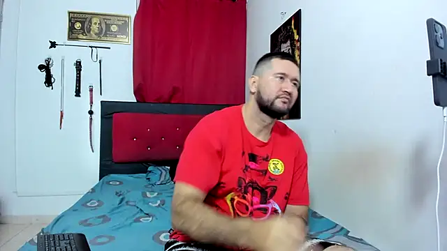 Snapshot of Lucyangelwebcams chatting on 12-18-25, 03:45 Lucyangelwebcams online show from 12-18-25, 03:45