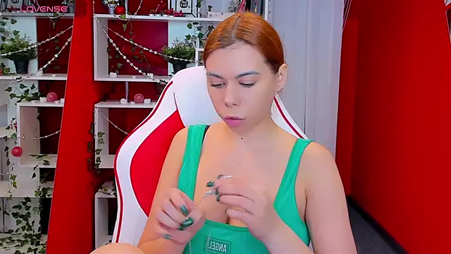 KateCloud online show from 01-02-25, 05:07