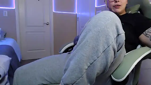 Snapshot of nativepumpkin95 chatting on 01-25-25, 03:51 nativepumpkin95 online show from 01-25-25, 03:51