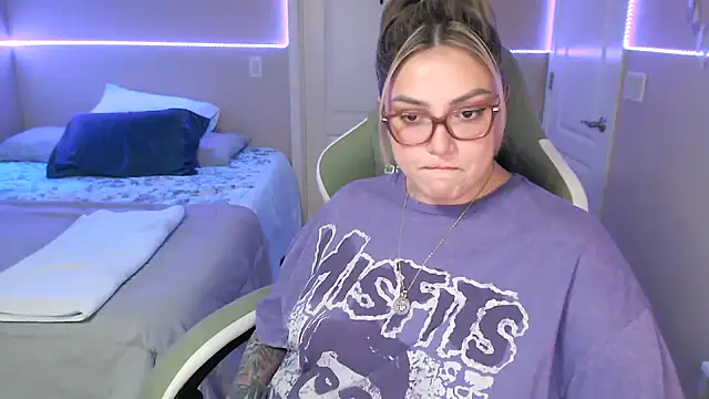 Snapshot of nativepumpkin95 chatting on 02-08-25, 10:08 nativepumpkin95 online show from 02-08-25, 10:08