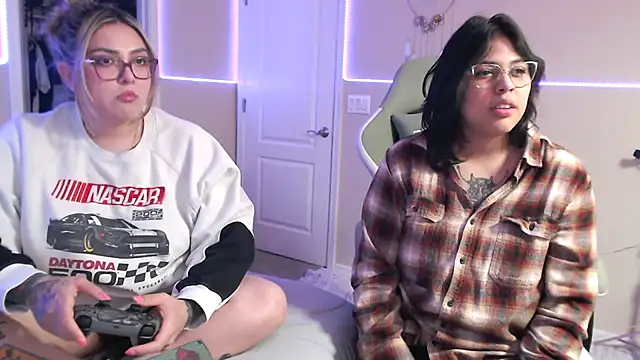 Snapshot of nativepumpkin95 chatting on 02-11-25, 04:22 nativepumpkin95 online show from 02-11-25, 04:22