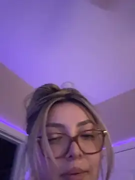 Snapshot of nativepumpkin95 chatting on 02-16-25, 12:30 nativepumpkin95 online show from 02-16-25, 12:30