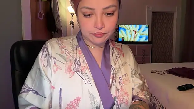nativepumpkin95 online show from 05-10-26, 04:28