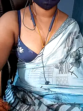 Snapshot of Tamil-hotwife chatting on 01-18-25, 05:26 Tamil-hotwife online show from 01-18-25, 05:26
