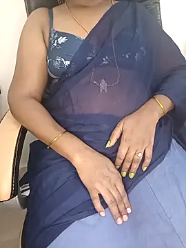 Snapshot of Tamil-hotwife chatting on 02-07-25, 07:40 Tamil-hotwife online show from 02-07-25, 07:40
