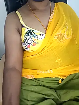 Snapshot of Tamil-hotwife chatting on 02-10-25, 04:41 Tamil-hotwife online show from 02-10-25, 04:41