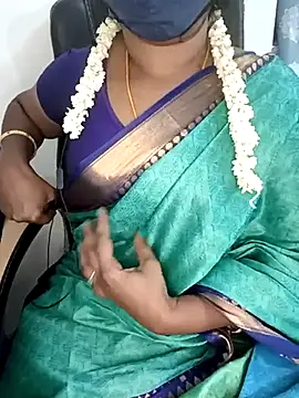 Snapshot of Tamil-hotwife chatting on 02-11-25, 04:46 Tamil-hotwife online show from 02-11-25, 04:46
