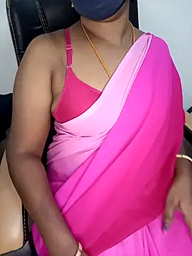 Snapshot of Tamil-hotwife chatting on 02-18-25, 04:37 Tamil-hotwife online show from 02-18-25, 04:37