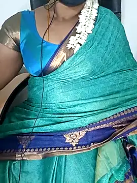 Snapshot of Tamil-hotwife chatting on 02-21-25, 06:15 Tamil-hotwife online show from 02-21-25, 06:15