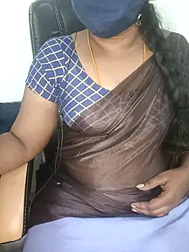 Snapshot of Tamil-hotwife chatting on 02-22-25, 06:19 Tamil-hotwife online show from 02-22-25, 06:19