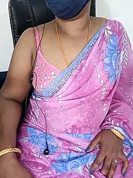 Snapshot of Tamil-hotwife chatting on 02-24-25, 08:49 Tamil-hotwife online show from 02-24-25, 08:49
