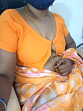 Snapshot of Tamil-hotwife chatting on 03-03-25, 09:11 Tamil-hotwife online show from 03-03-25, 09:11