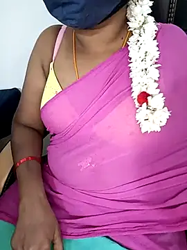 Snapshot of Tamil-hotwife chatting on 03-07-25, 06:57 Tamil-hotwife online show from 03-07-25, 06:57