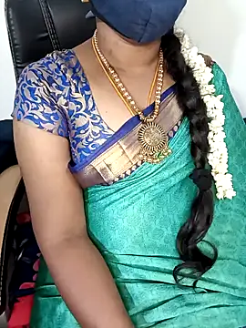 Snapshot of Tamil-hotwife chatting on 03-13-25, 06:45 Tamil-hotwife online show from 03-13-25, 06:45