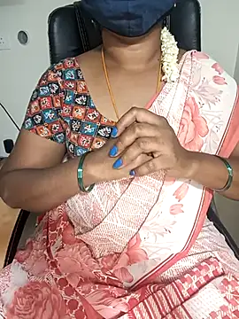 Snapshot of Tamil-hotwife chatting on 03-15-25, 03:27 Tamil-hotwife online show from 03-15-25, 03:27