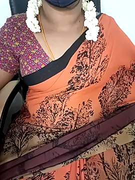 Snapshot of Tamil-hotwife chatting on 03-17-25, 10:06 Tamil-hotwife online show from 03-17-25, 10:06