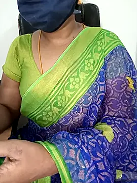 Snapshot of Tamil-hotwife chatting on 03-18-25, 07:42 Tamil-hotwife online show from 03-18-25, 07:42