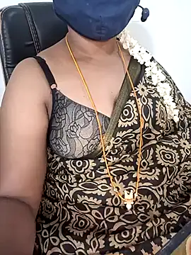 Snapshot of Tamil-hotwife chatting on 03-20-25, 03:25 Tamil-hotwife online show from 03-20-25, 03:25