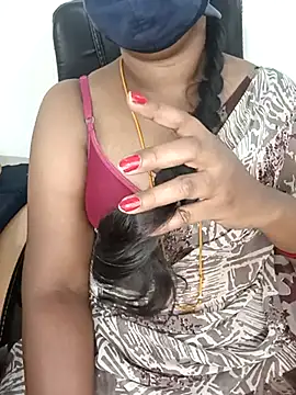 Snapshot of Tamil-hotwife chatting on 03-22-25, 05:28 Tamil-hotwife online show from 03-22-25, 05:28