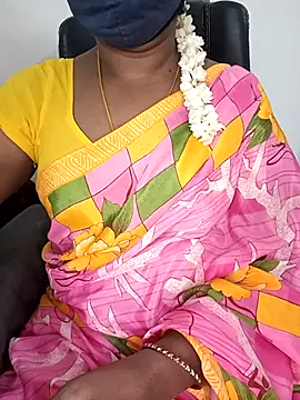 Snapshot of Tamil-hotwife chatting on 09-11-25, 07:58 Tamil-hotwife online show from 09-11-25, 07:58