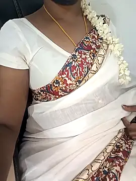 Snapshot of Tamil-hotwife chatting on 09-14-25, 04:39 Tamil-hotwife online show from 09-14-25, 04:39