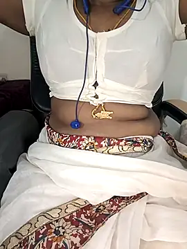 Snapshot of Tamil-hotwife chatting on 09-15-25, 04:45 Tamil-hotwife online show from 09-15-25, 04:45