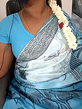 Snapshot of Tamil-hotwife chatting on 09-18-25, 04:53 Tamil-hotwife online show from 09-18-25, 04:53