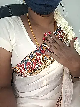Snapshot of Tamil-hotwife chatting on 09-20-25, 05:36 Tamil-hotwife online show from 09-20-25, 05:36
