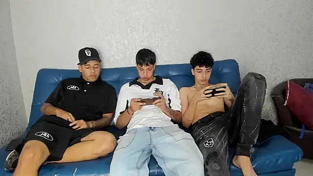 pelusos mens online show from 12-12-24, 04:04