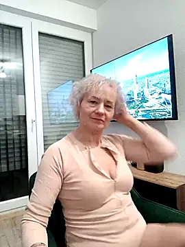 Hot Ann52 online show from 02-13-25, 06:48