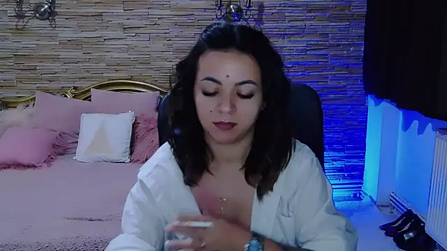 PlayfulElla online show from 12-14-24, 10:24