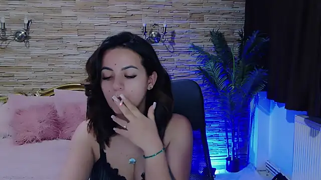 PlayfulElla online show from 12-16-24, 03:00