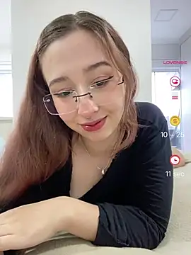 tsuki chan on online show from 05-24-26, 07:30