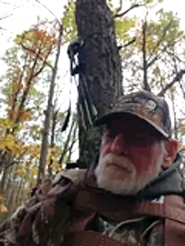 Snapshot of CDforU chatting on 10-25-25, 07:41 CDforU online show from 10-25-25, 07:41