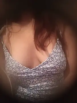 Snapshot of kitty_222 chatting on 07-11-26, 08:00 kitty 222 online show from 07-11-26, 08:00