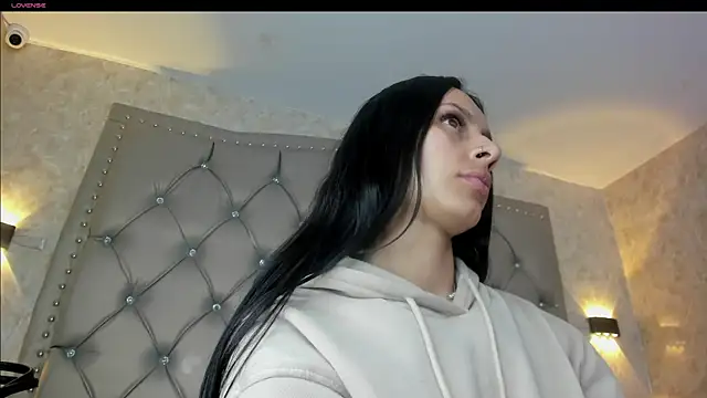 karlyn angels online show from 12-23-24, 06:58